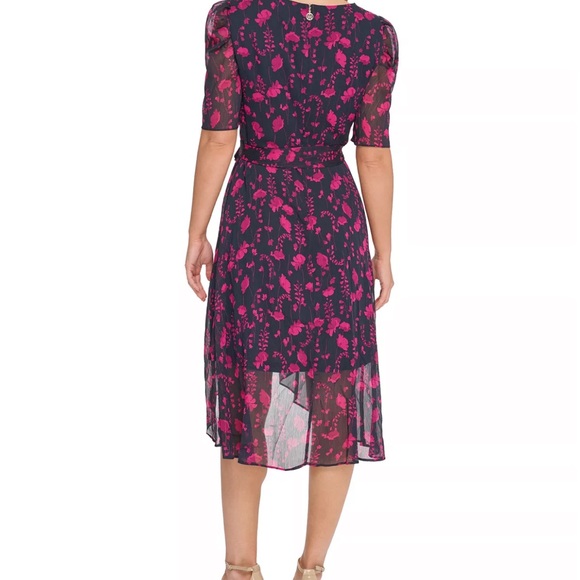 Pre-owned Tommy Hilfiger Printed Short-Sleeve Fit & Flare Dress, size 6 - Picture 4 of 6